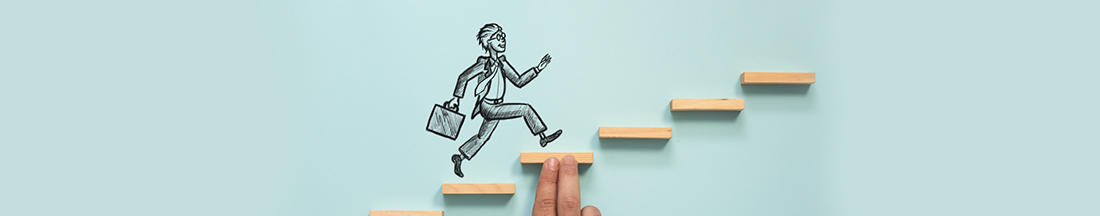 mixed vegetable salad in a mason jar. 